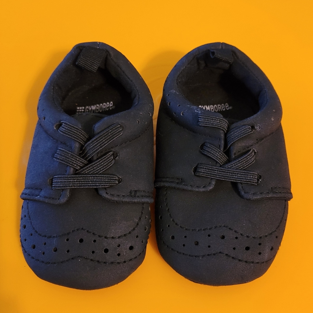 🌒 Baby sneakers